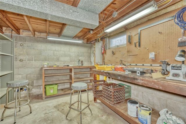 572 Holt Road, Webster, NY 14580