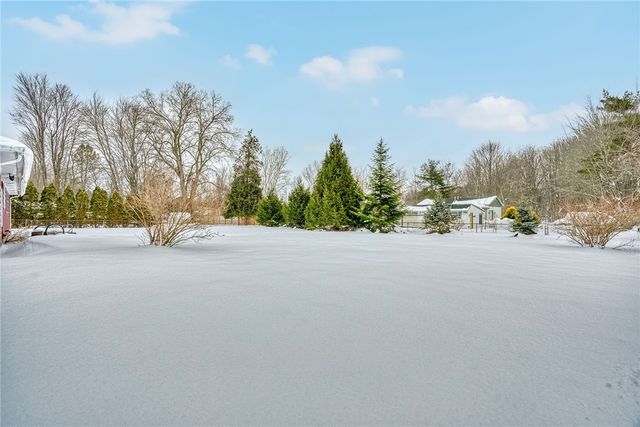 572 Holt Road, Webster, NY 14580