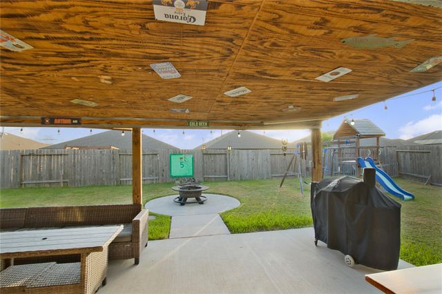 3935 Barnacle Court, Baytown, TX 77521