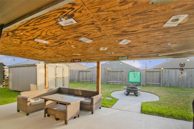 3935 Barnacle Court, Baytown, TX 77521