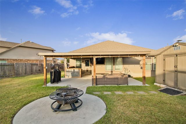 3935 Barnacle Court, Baytown, TX 77521