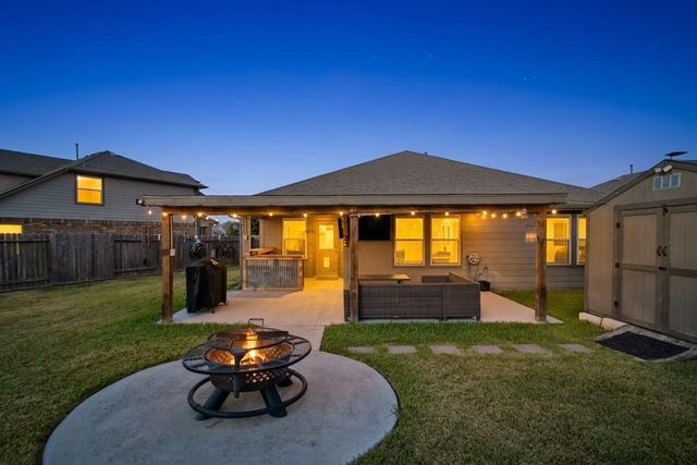 3935 Barnacle Court, Baytown, TX 77521
