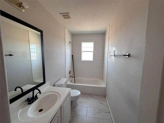 12418 Sunlit Wood Way, Houston, TX 77082