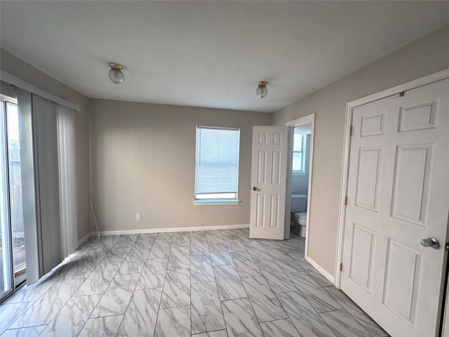 12418 Sunlit Wood Way, Houston, TX 77082