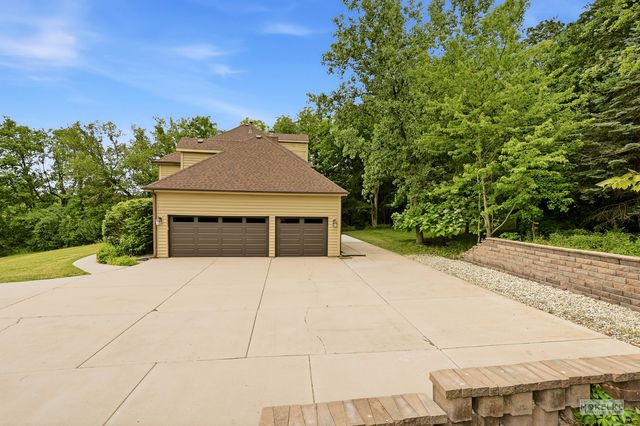 97 Crooked Creek Drive, Yorkville, IL 60560