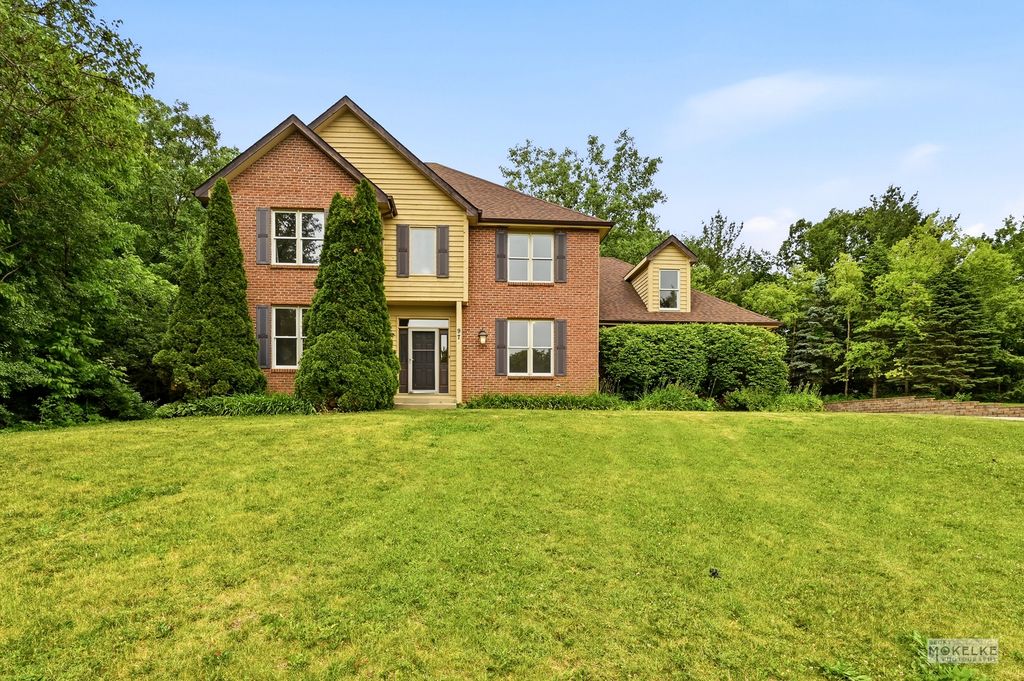 97 Crooked Creek Drive, Yorkville, IL 60560