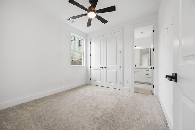 424 Sikes Street, Houston, TX 77018