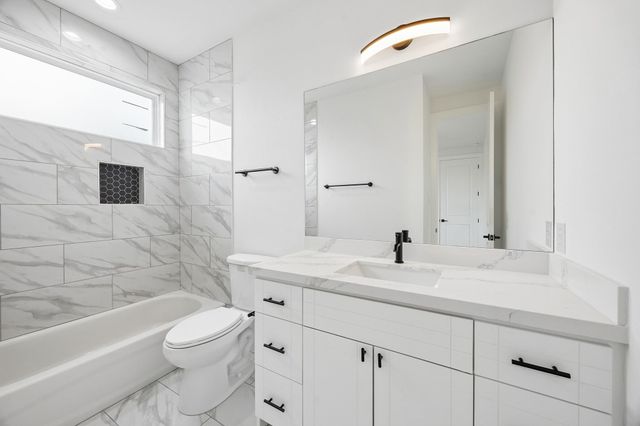 424 Sikes Street, Houston, TX 77018