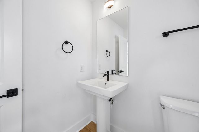 424 Sikes Street, Houston, TX 77018