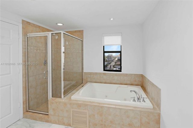 888 S Douglas Rd 1203, Coral Gables, FL 33134