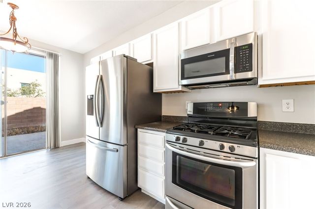 6449 Raven Hall Street, North Las Vegas, NV 89084