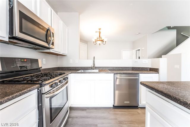 6449 Raven Hall Street, North Las Vegas, NV 89084