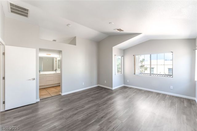 6449 Raven Hall Street, North Las Vegas, NV 89084