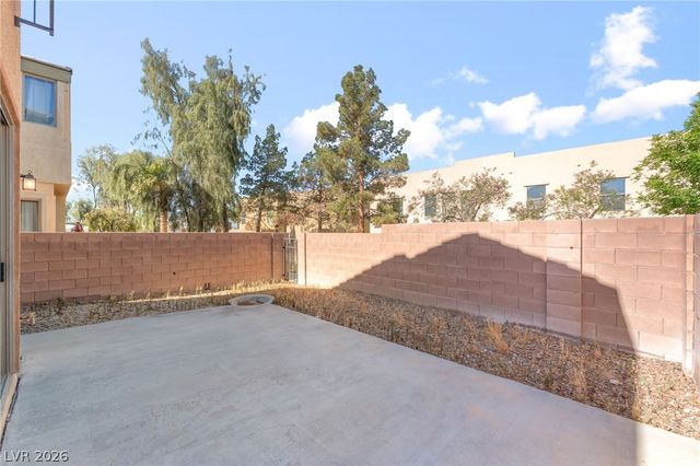 6449 Raven Hall Street, North Las Vegas, NV 89084