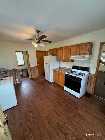 88 Avon Street, Milford, CT 06461