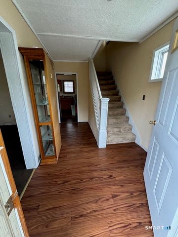 88 Avon Street, Milford, CT 06461
