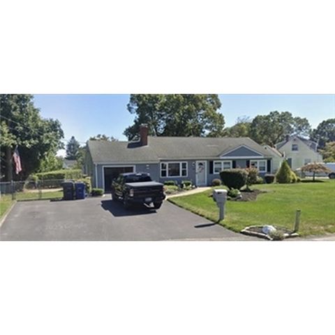 200 Underwood Avenue, Warwick, RI 02888