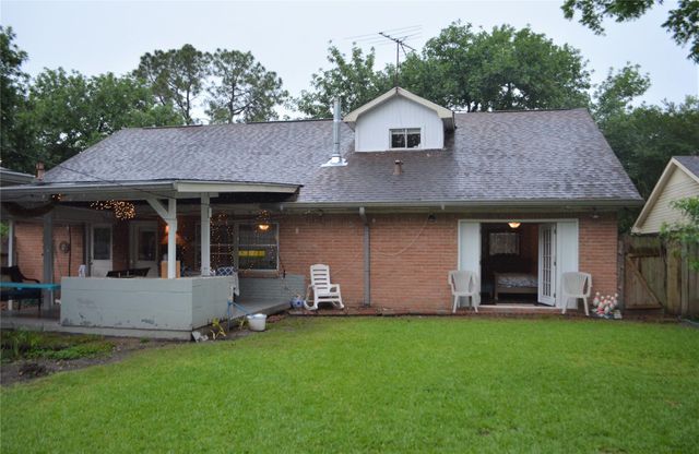 5402 Queensloch Drive, Houston, TX 77096