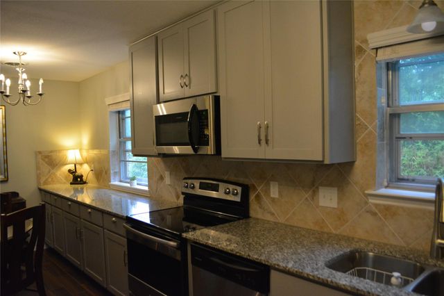 5402 Queensloch Drive, Houston, TX 77096