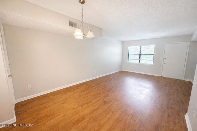 1357 KINGSLEY Avenue 7B, Orange Park, FL 32073