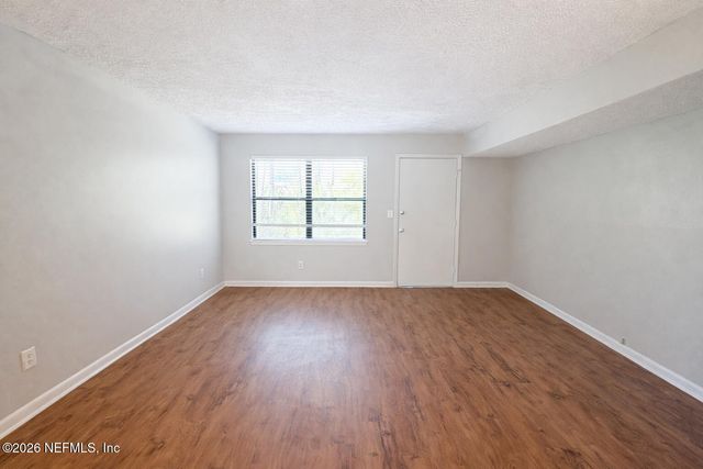 1357 KINGSLEY Avenue 7B, Orange Park, FL 32073