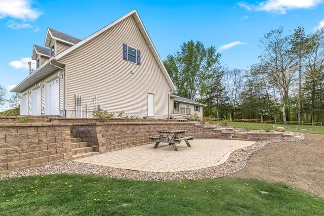 21274 30th Avenue, Chippewa Falls, WI 54729