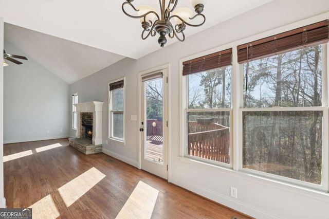 102 Oak Ridge Trail SE, White, GA 30184