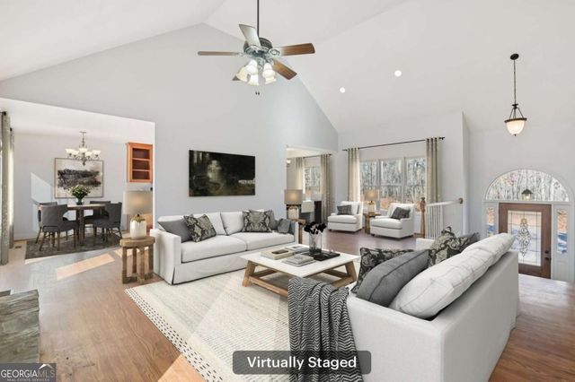 102 Oak Ridge Trail SE, White, GA 30184