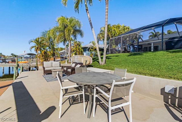 2610 SW 37th TER, Cape Coral, FL 33914