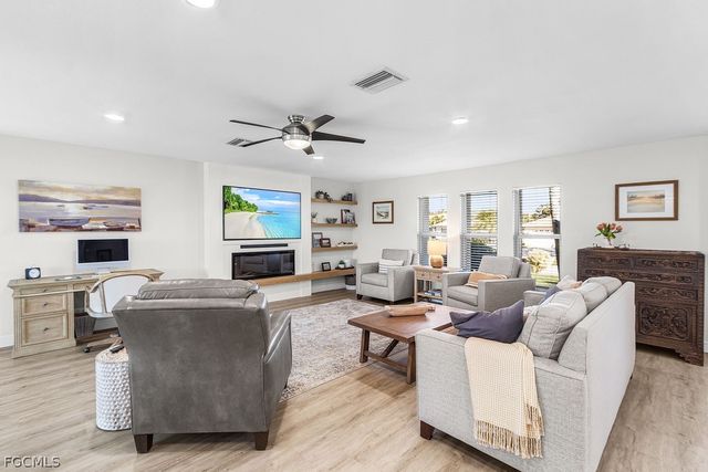 2610 SW 37th TER, Cape Coral, FL 33914