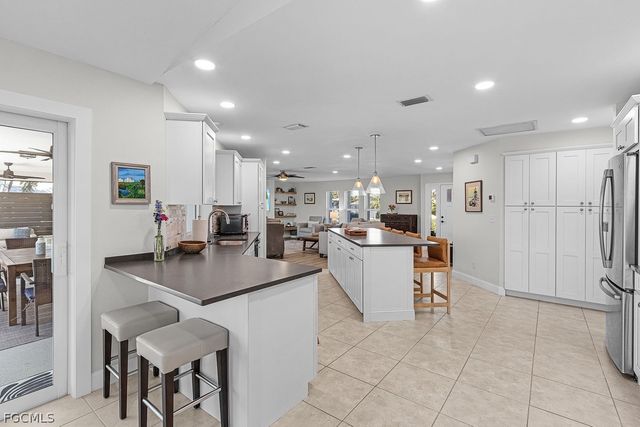 2610 SW 37th TER, Cape Coral, FL 33914