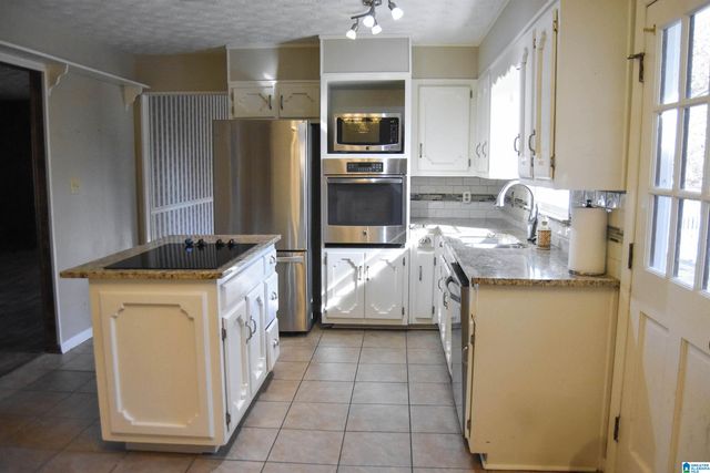 1809 ROBINHOOD DRIVE, Oxford, AL 36203