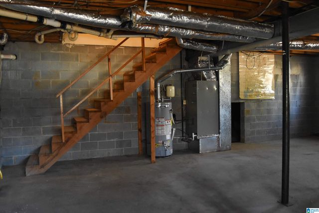 1809 ROBINHOOD DRIVE, Oxford, AL 36203