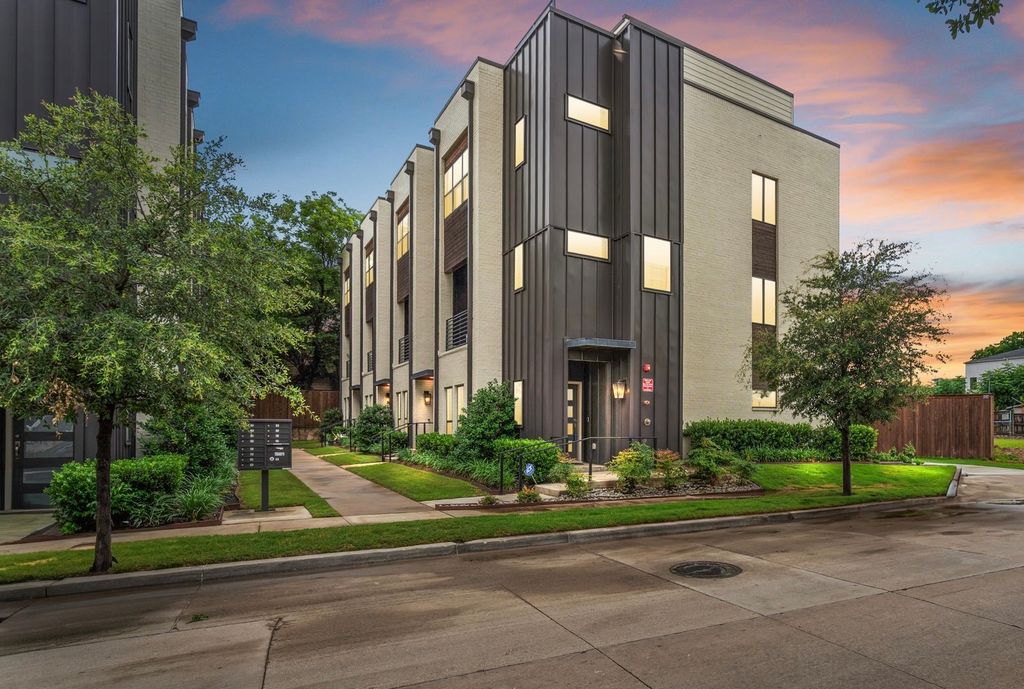 2741 Merrimac Street 102, Fort Worth, TX 76107