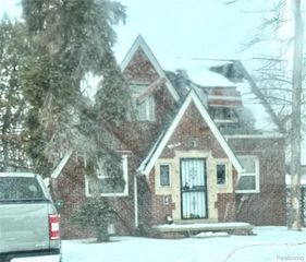 13109 Kilbourne Street, Detroit, MI 48213