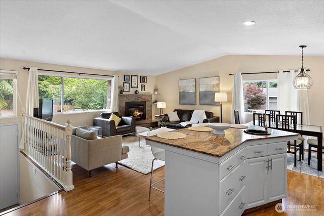 14303 102nd Avenue NE, Kirkland, WA 98034