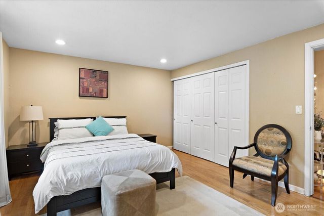14303 102nd Avenue NE, Kirkland, WA 98034