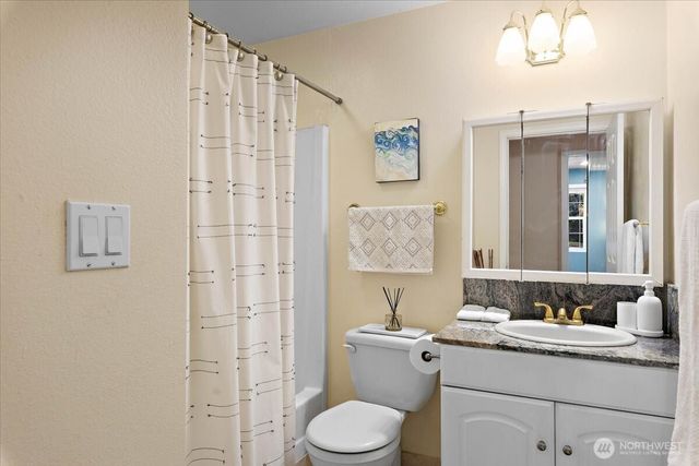 14303 102nd Avenue NE, Kirkland, WA 98034