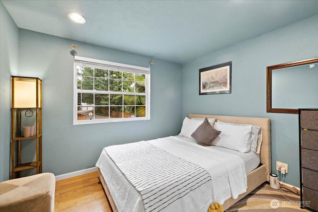 14303 102nd Avenue NE, Kirkland, WA 98034