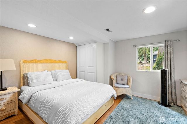 14303 102nd Avenue NE, Kirkland, WA 98034