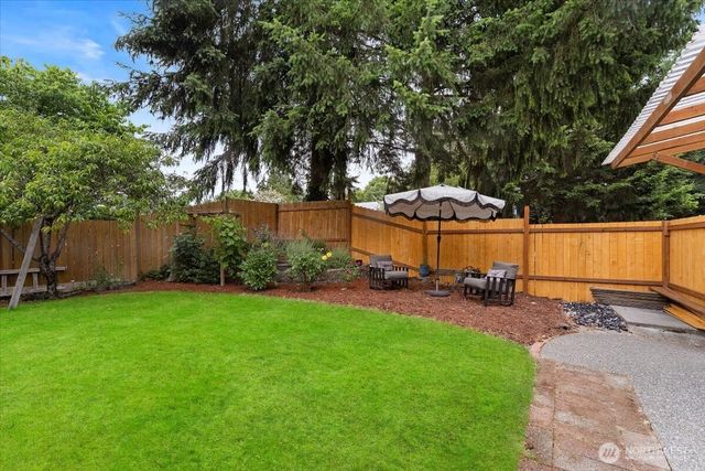 14303 102nd Avenue NE, Kirkland, WA 98034