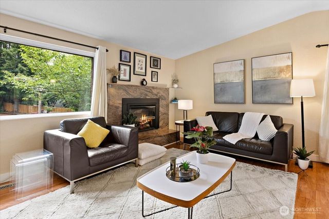 14303 102nd Avenue NE, Kirkland, WA 98034