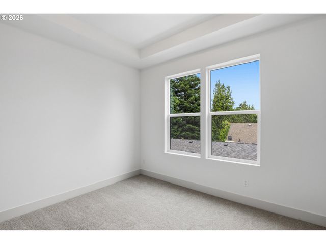 4062 Se Long St, Portland, OR 97202