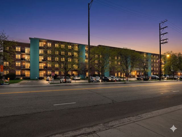 9355 Irving Park Road 401, Schiller Park, IL 60176