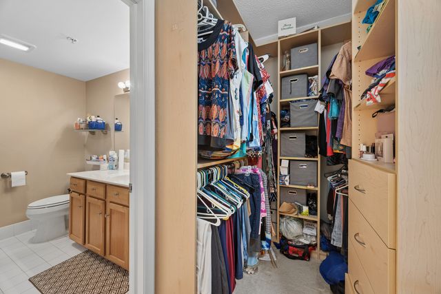 9355 Irving Park Road 401, Schiller Park, IL 60176