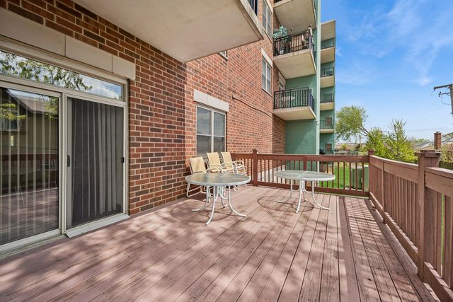 9355 Irving Park Road 401, Schiller Park, IL 60176