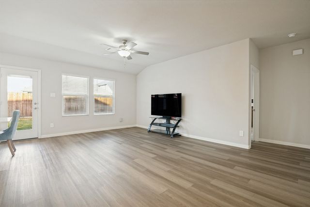 753 Poppy Lane, Lavon, TX 75166