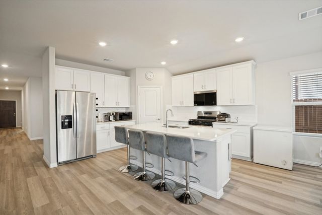 753 Poppy Lane, Lavon, TX 75166