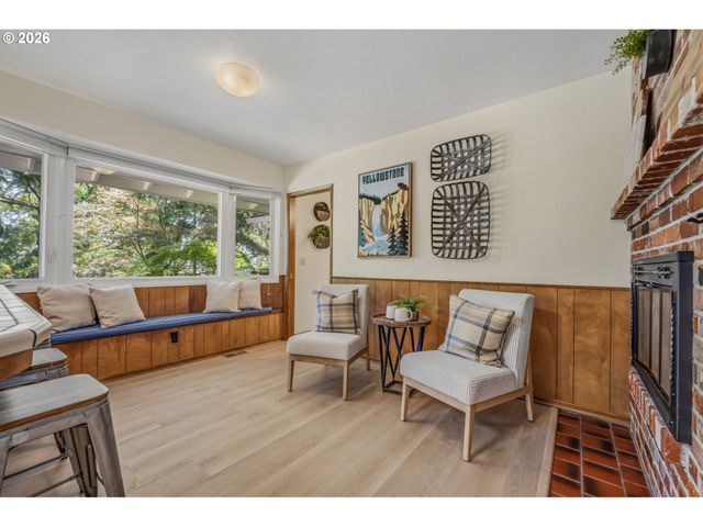 12015 Nw DUMAR Ln, Portland, OR 97229
