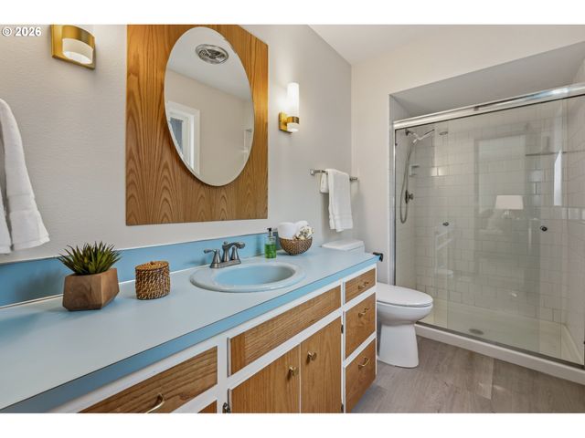 12015 Nw DUMAR Ln, Portland, OR 97229